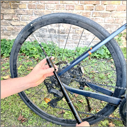 DACHS Gravel Pump with Manometer - Compact Bike Pump with Gauge