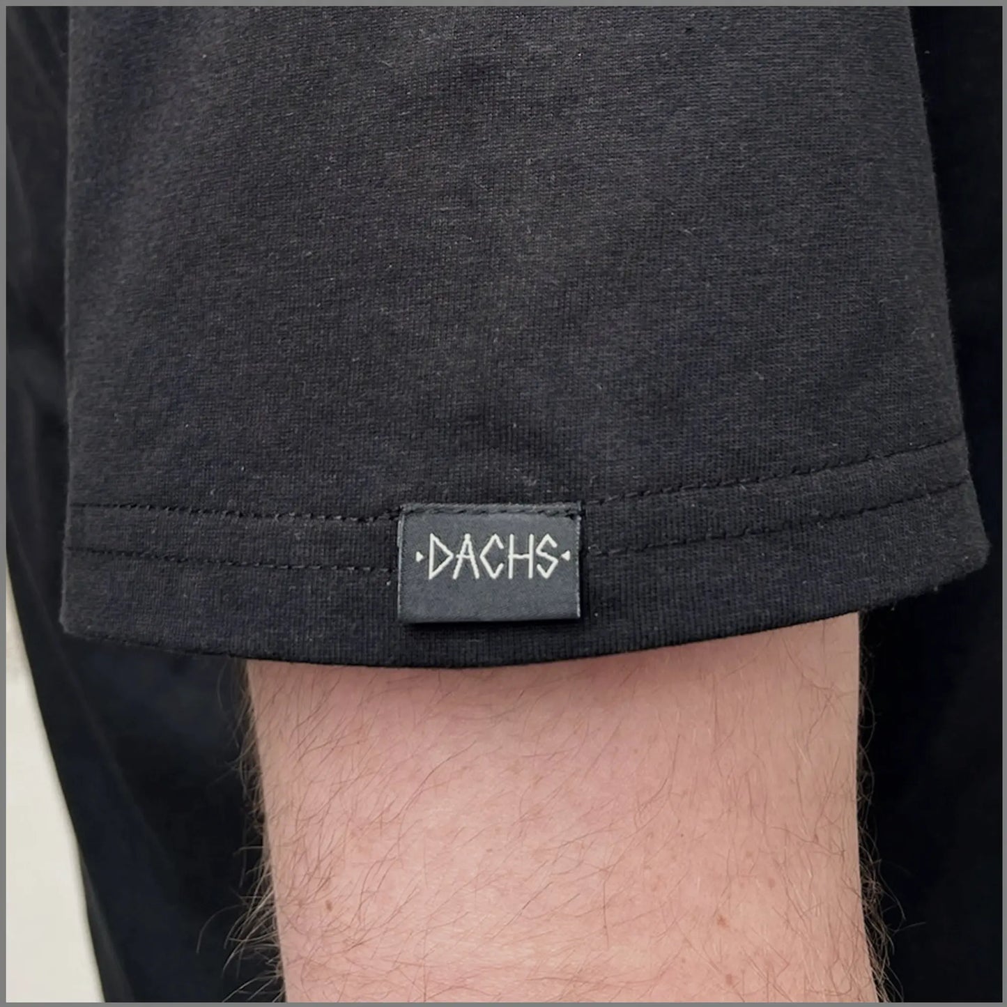DACHS Unisex T-Shirt with Badge - Black DACHS Road-cycling - Radsport