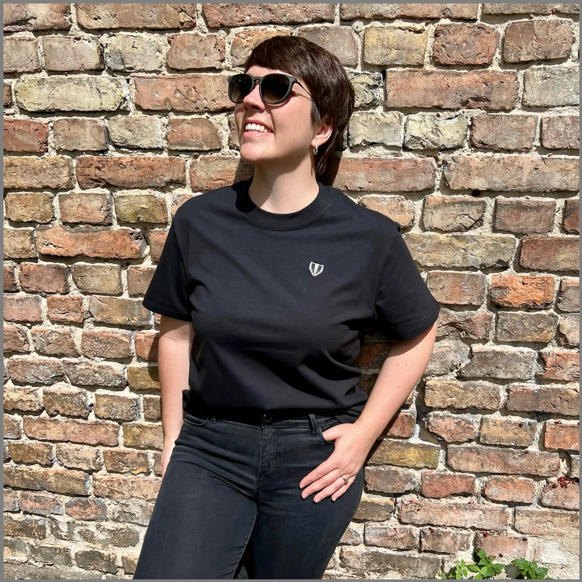 DACHS Unisex T-Shirt with Badge - Black DACHS Road-cycling - Radsport